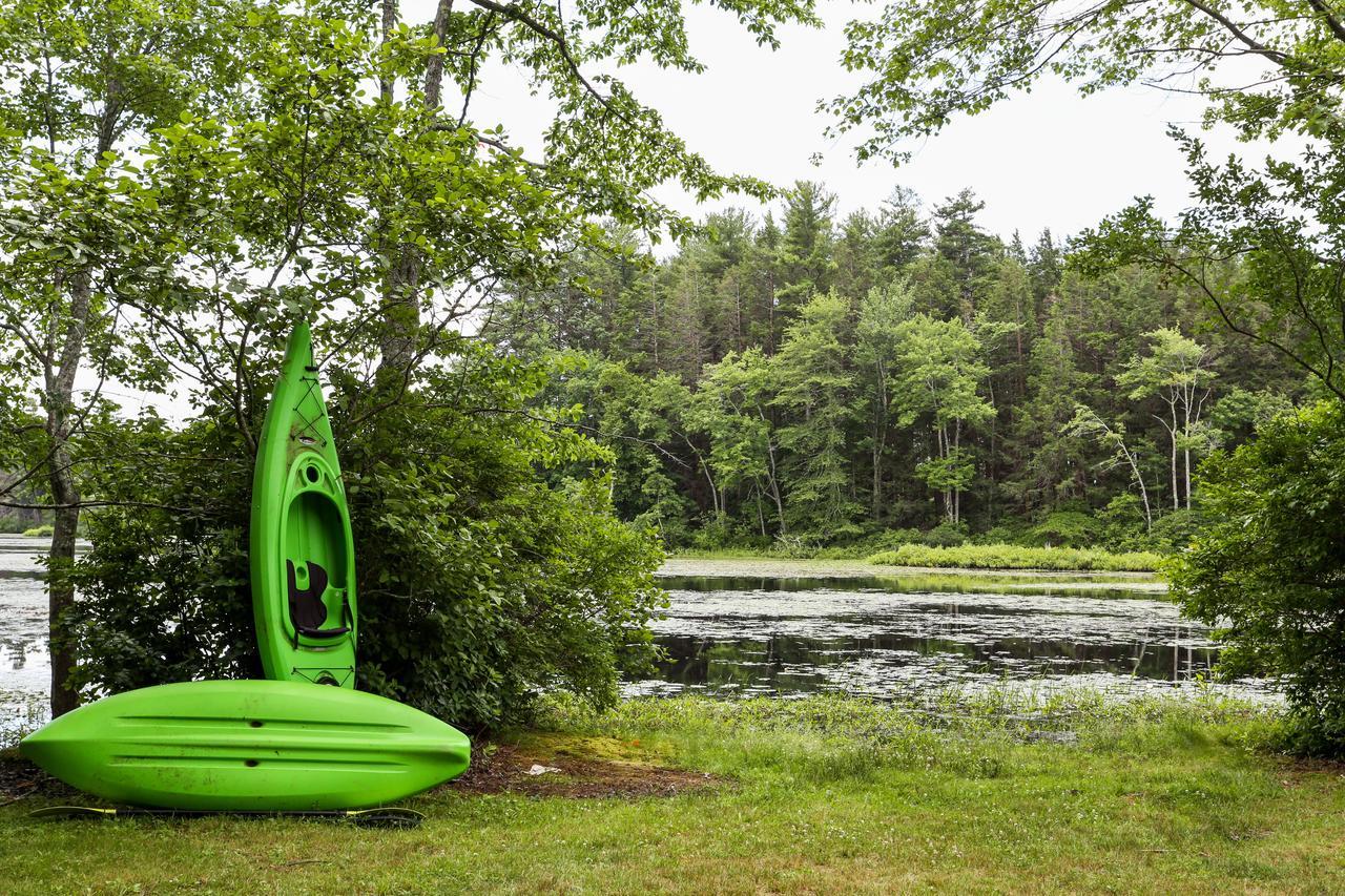 Tuxbury Pond Camping Resort Tiny House Murphy South Hampton Ngoại thất bức ảnh