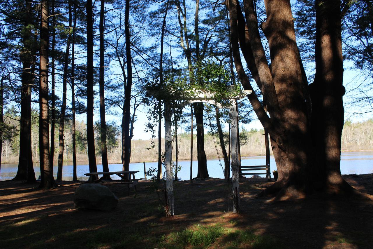 Tuxbury Pond Camping Resort Tiny House Murphy South Hampton Ngoại thất bức ảnh